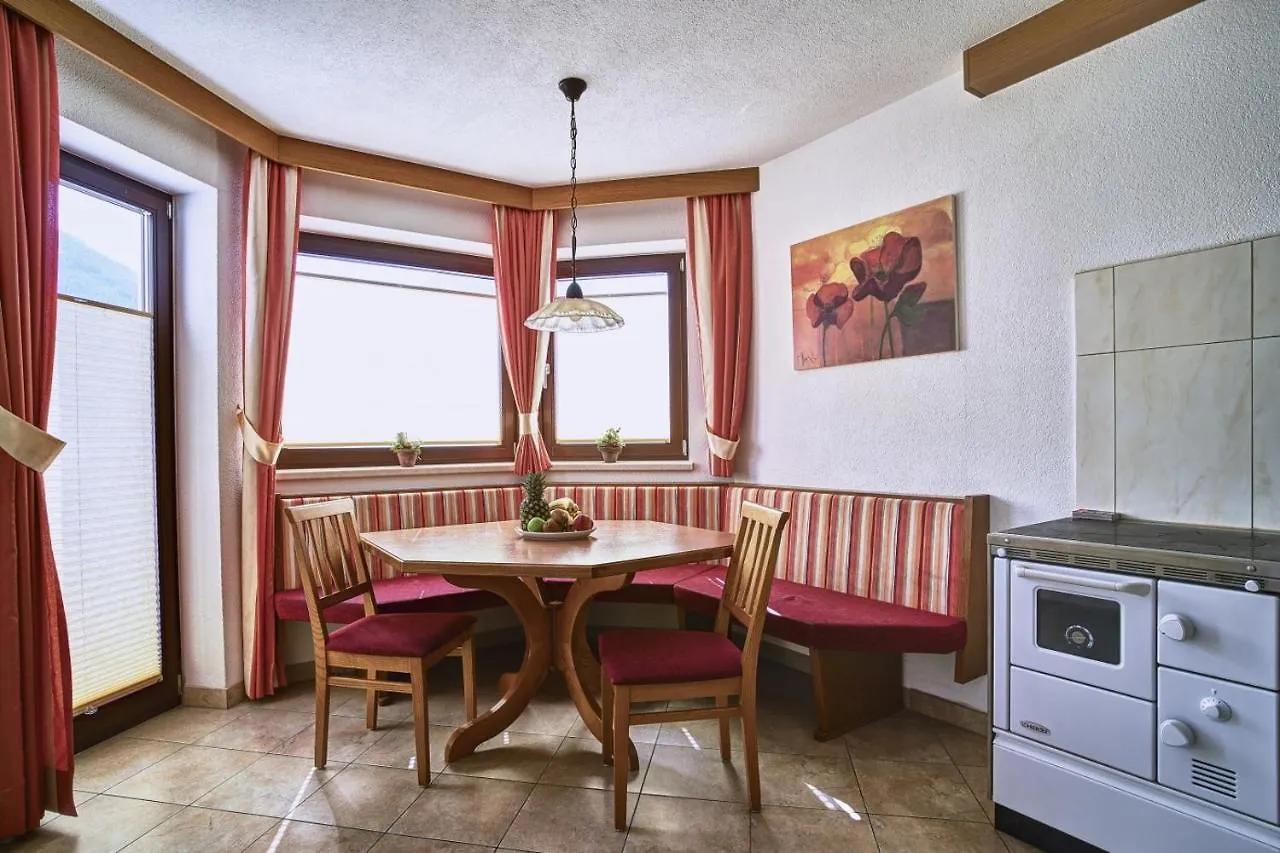 Appartements Belledonne Ski & Bike In And Out, Zentrale Lage Solden 0*,  Austria