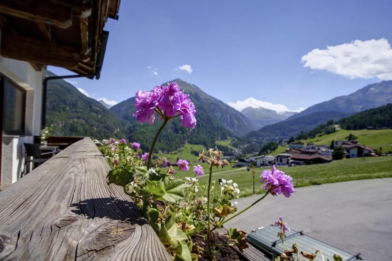 Appartements Belledonne Ski & Bike In And Out, Zentrale Lage Solden Austria